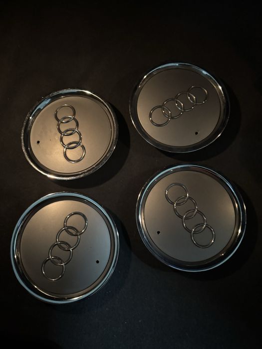 Колпаки заглушки для титанок Ауди.