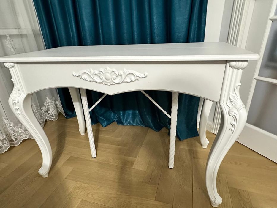 Стол трансформер гостевой