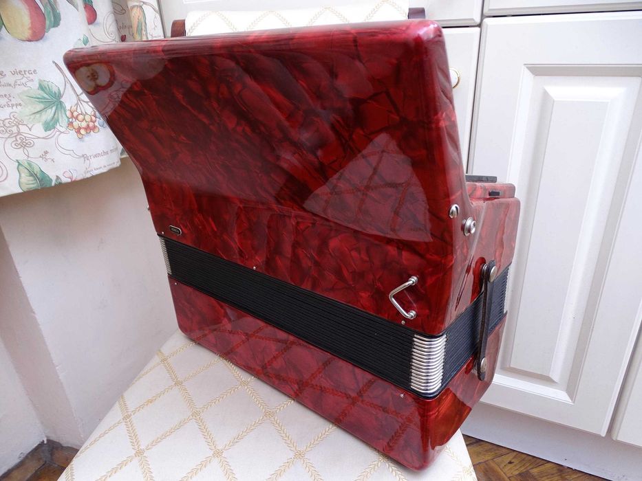 Акордеон Велтмайстер Стела 60 баса