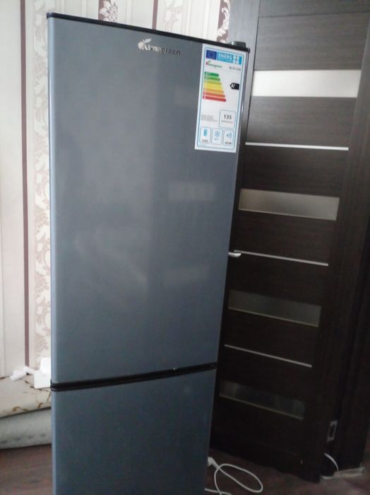 Продам холодильник