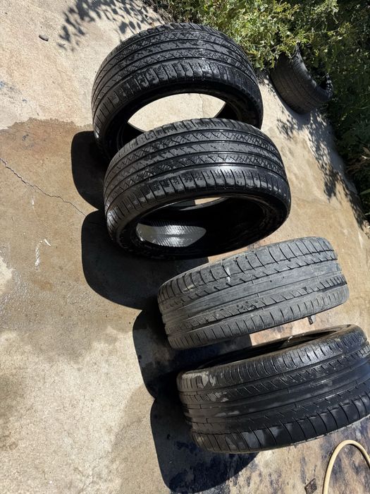 Продам комплект шин 275/45/20