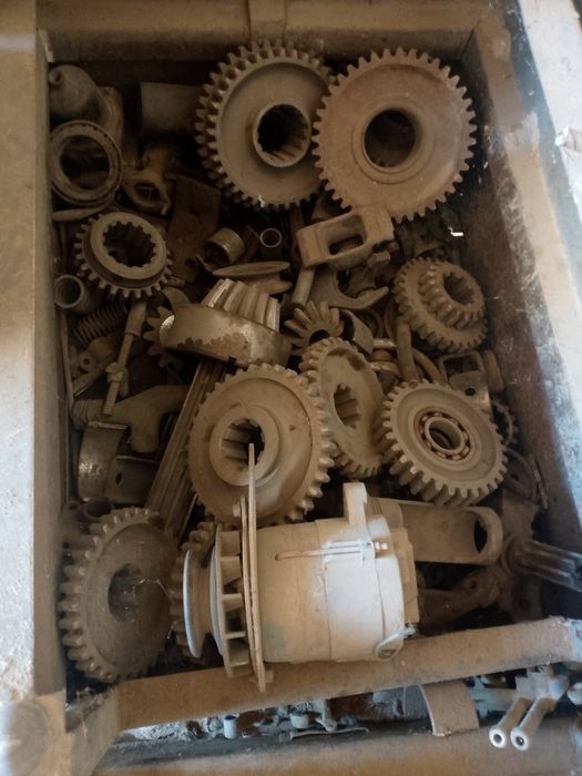 Yumz zapchastlari sotiladi