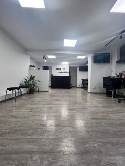 Închiriez posturi in salon de înfrumusețare, Sector 6