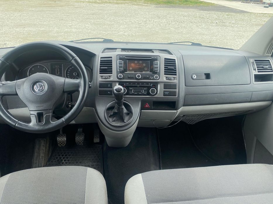 VW Caravelle 2,0 TDI Extra Lung 9 Locuri 2012Variante