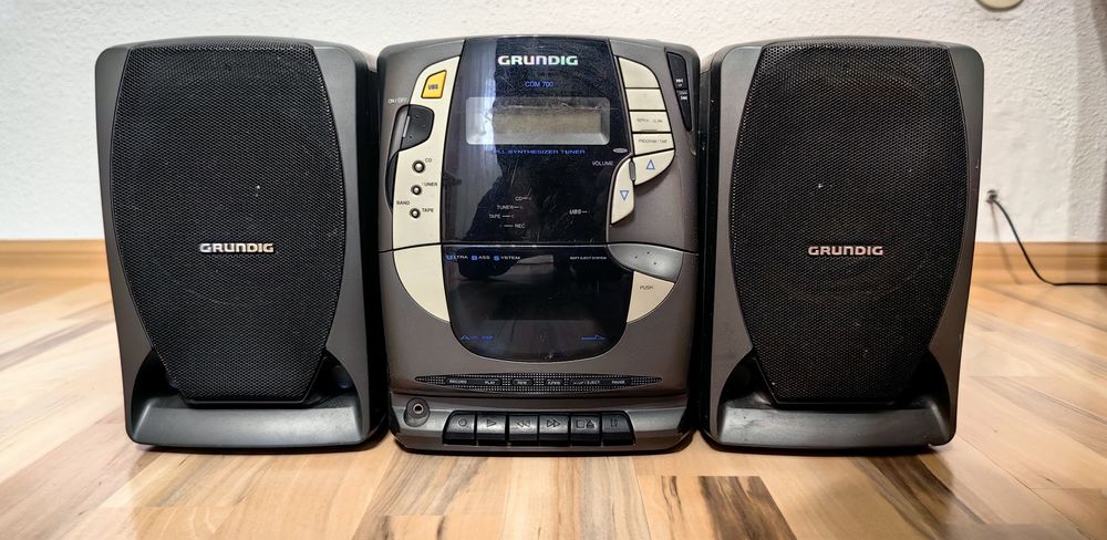 Sistem audio combină muzicală radio cd casetofon Grundig piese