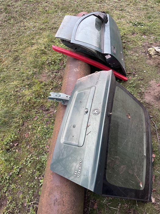 Haion  hatchback bara-spate usi opel astra g