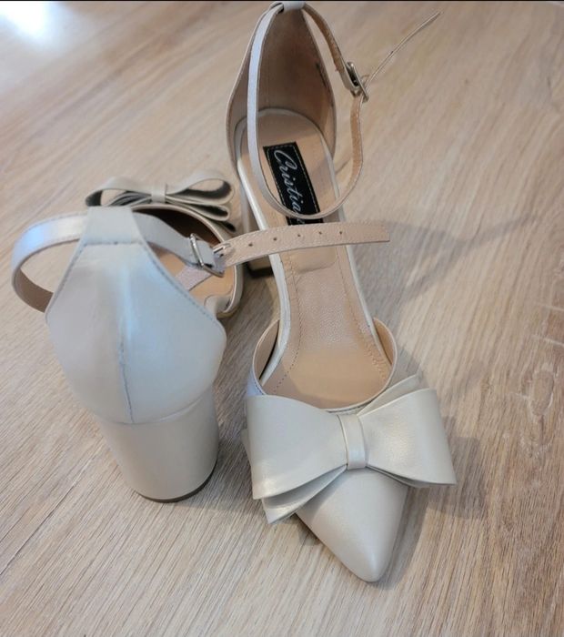 Pantofi Cristiano din piele ca noi