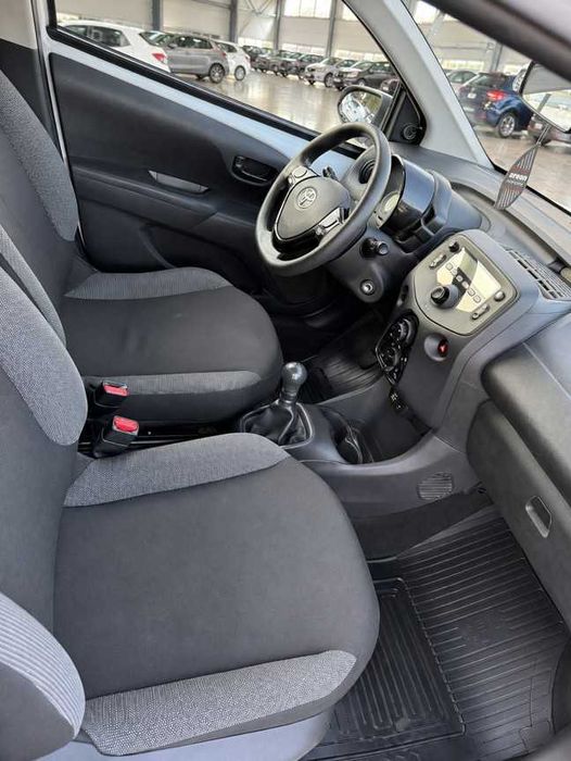 TOYOTA Aygo 0 — imagine 2