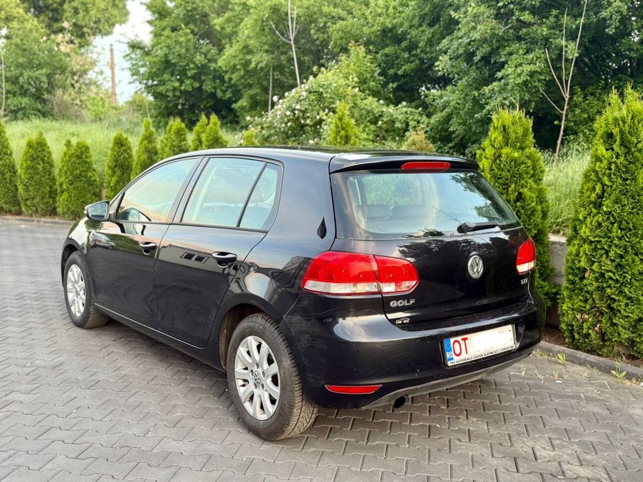 VW Golf 1.2 benzină 105 cp model 2012 euro 5 
-199970 km