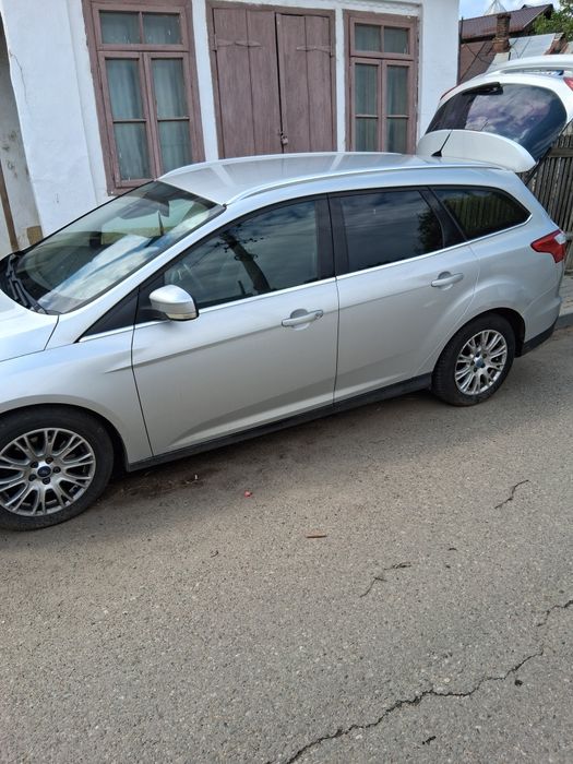 FORD Focus 2011 — imagine 2