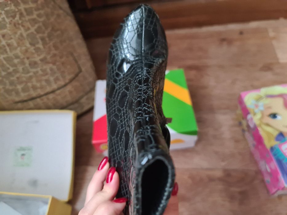 Продам полусапожки