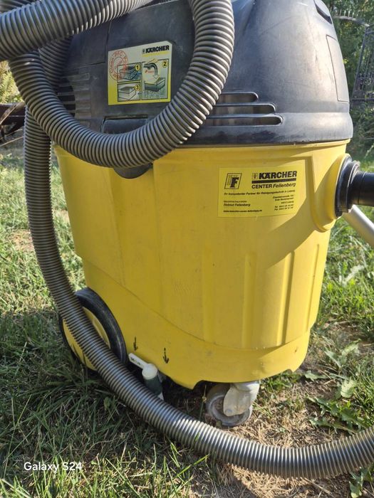 Индустриална прахосмукачка Karcher