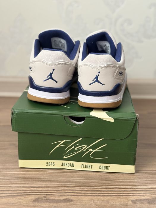 Nike Air Jordan 4 Retro