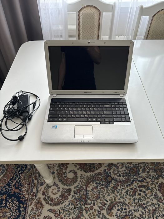 Продам Samsung R530