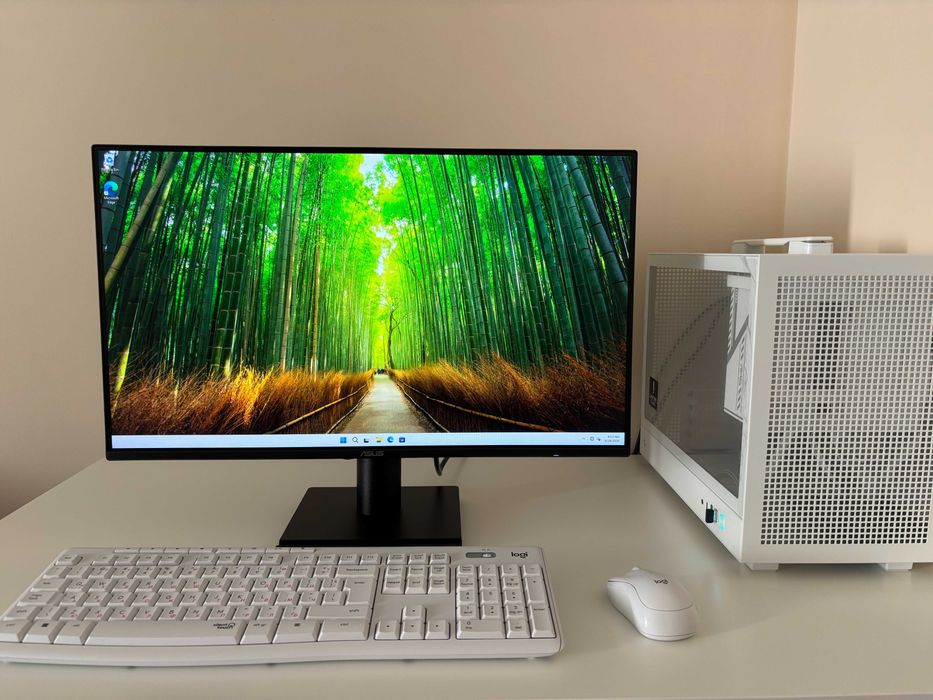 Настолен компютър Desktop PC