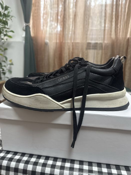 Мъжки обувки Guess