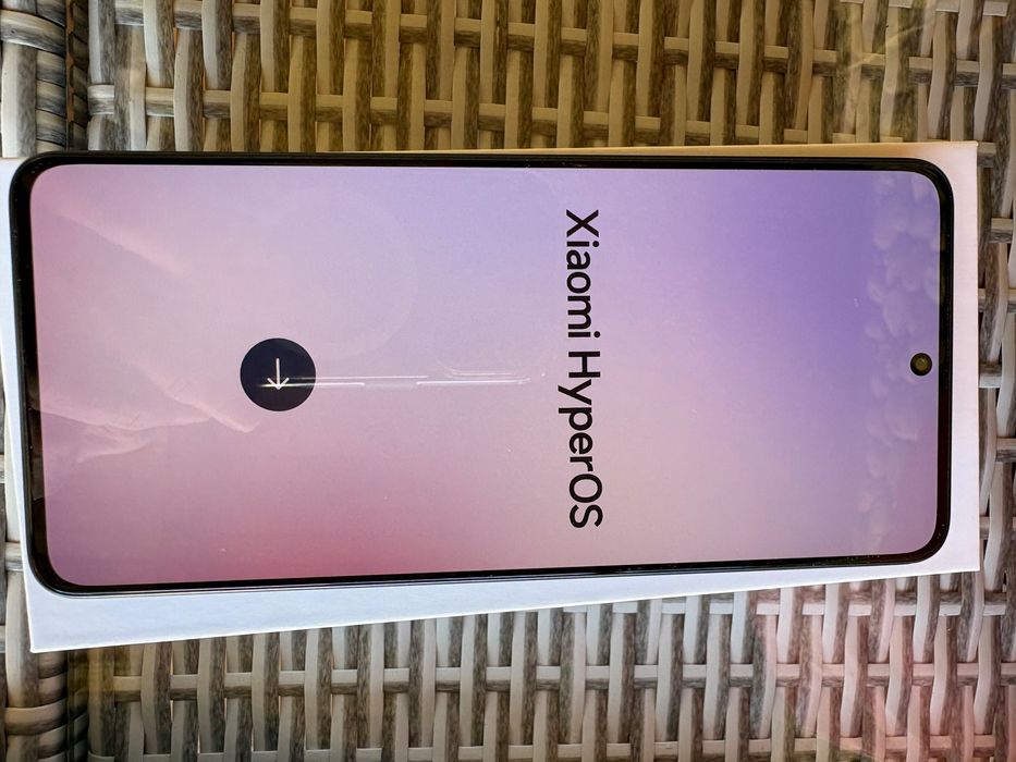 Продавам Xiaomi Redmi Note 13 Pro 5G (256GB) – Отлично състояние, пълен комплект!