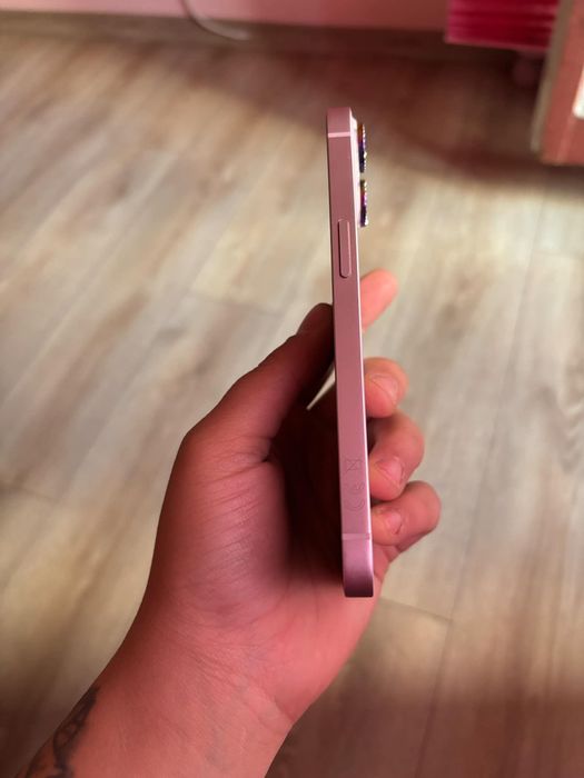 iPhone 13 128GB pink