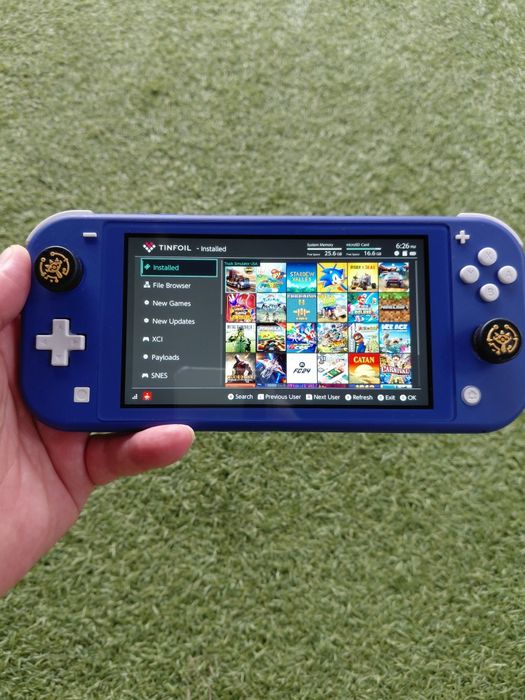 Nintedo Switch Lite modat cu cip raspberry pi 2040 si card de 128 Gb