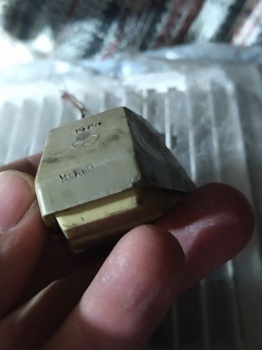 Ретро динамик рабочий