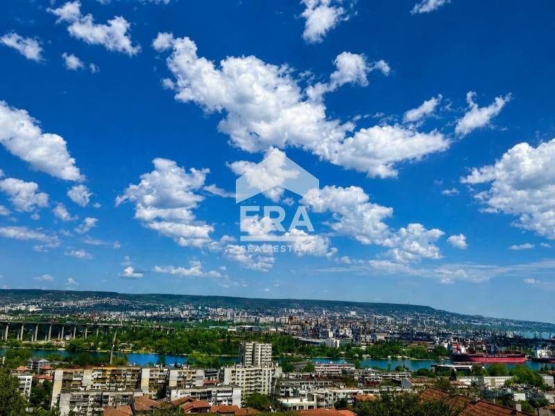 Южен двустаен апартамент с веранда за продажба в новострояща се сграда