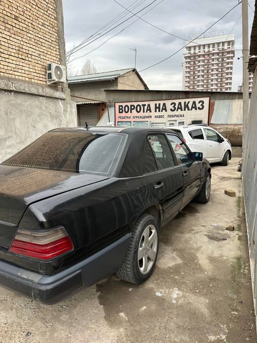 Mersedes bens w124