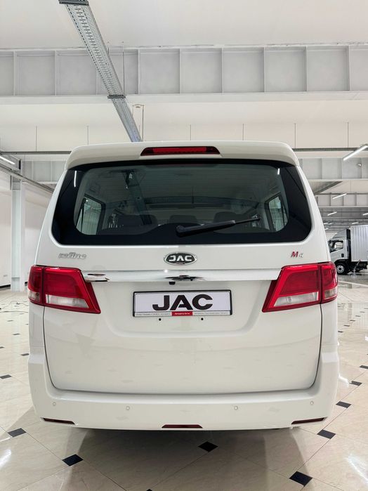 Jac M4 (refine) 2wd