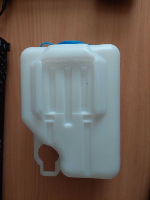 Rezervor lichid parbriz universal