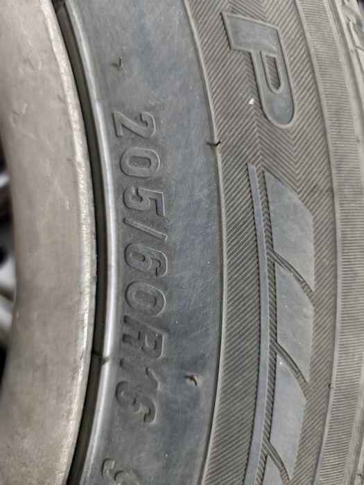 Продам летние шины 205/60/16