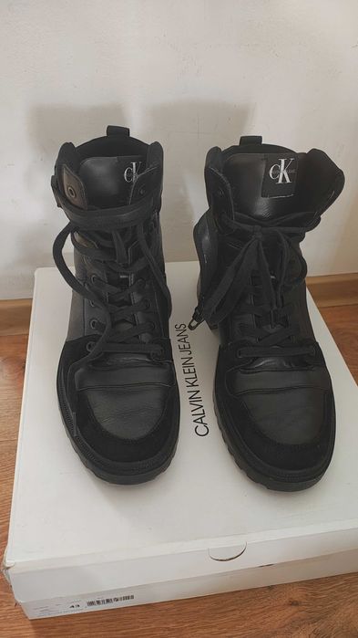 Ghete Calvin Klein mărimea 43