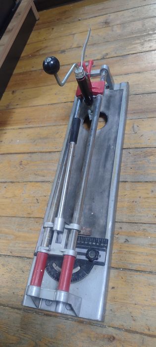 Плиткорез 50 см для керамической плитки продам