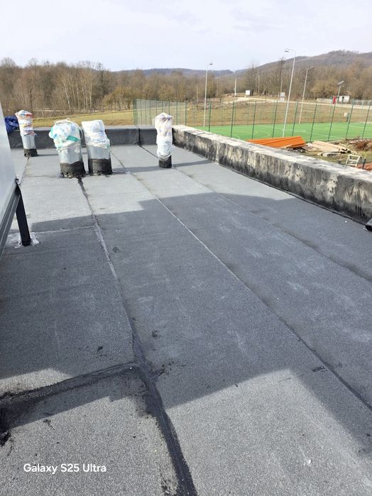 Hidroizolații  / terase / balcoane  / reparații acoperișuri