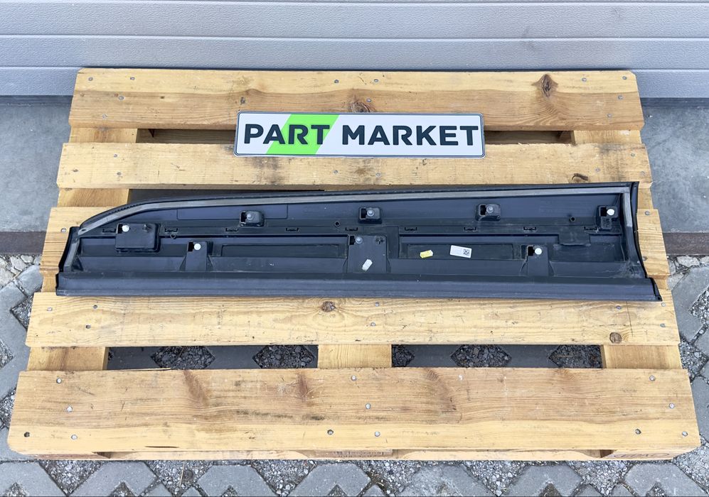 Лайсна врата AUDI Q7 4M S Line 4M0853960B 4M0853060E