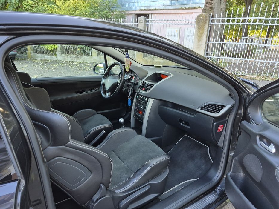 peugeot 207 benzina
