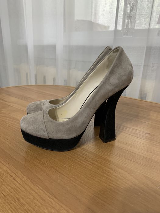 Замшевые туфли