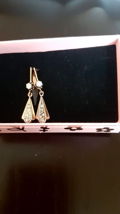 Серьги золотые висячие