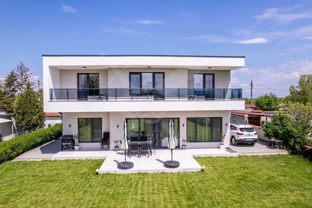 Продава се Къща в с. Бенковски, Област Пловдив - 205 кв.м за 1400 €/кв.м - Снимка #2