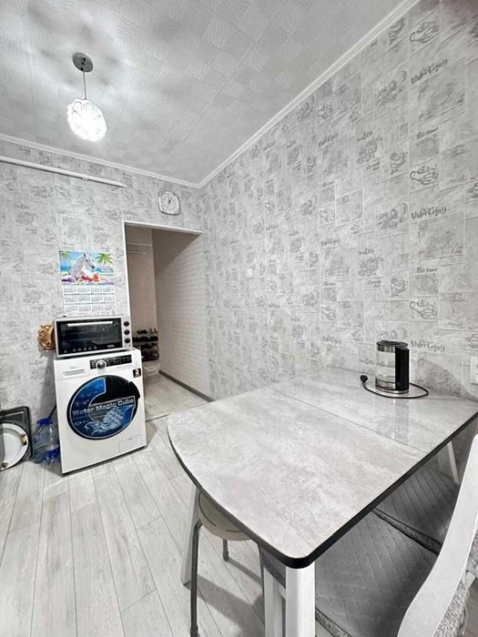 Продается 2 комн кв Центральный,52