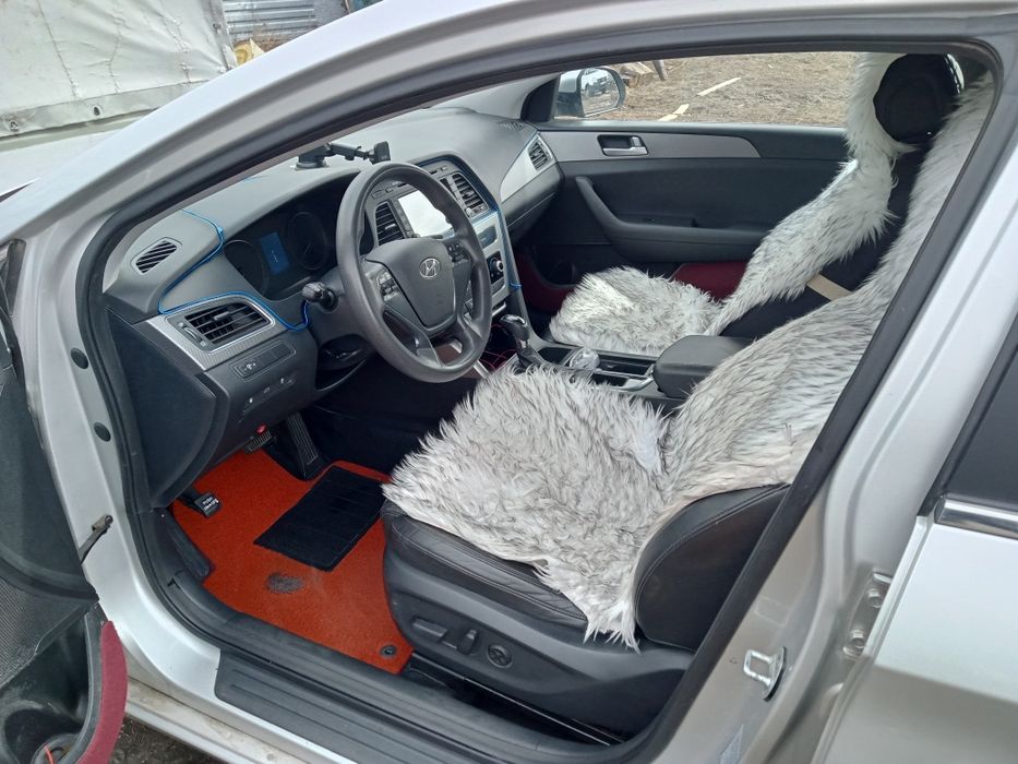 Hyundai Santa 8  Ltf газ