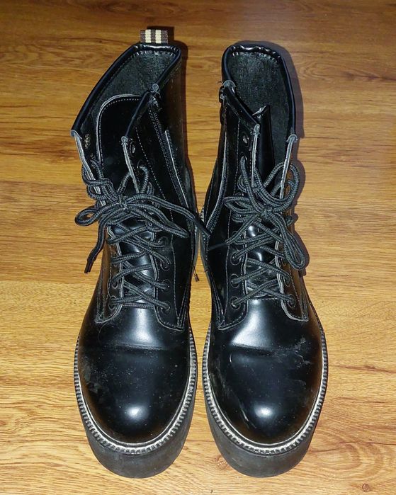 Дамски обувки различни видове