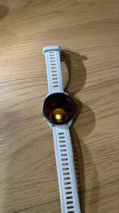 Спортивные смарт часы Garmin 165