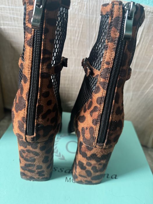 Продам женскую обувь