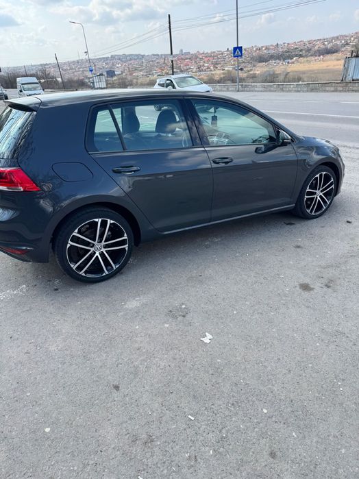 Vând golf 7 BLUE MOTION
