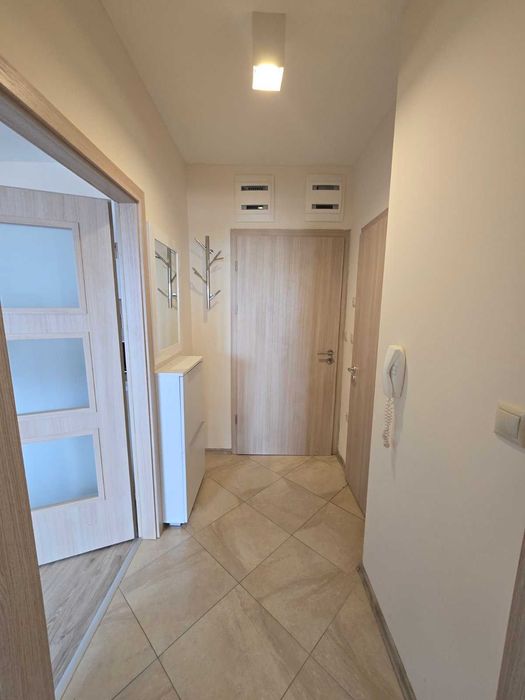 Продава се Двустаен апартамент в Варна, Аспарухово - 90 кв.м за 1556 €/кв.м - Снимка #2