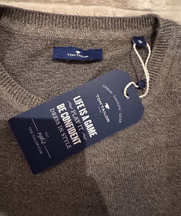 Мъжки пуловер Tom Tailor.