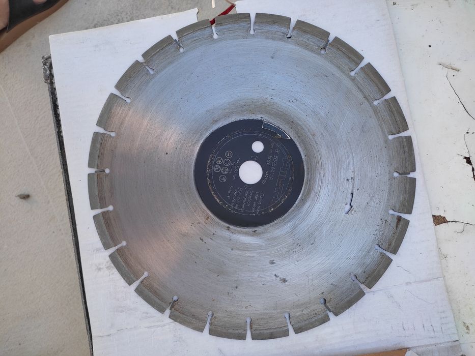 Диск -за бетон и асфалт