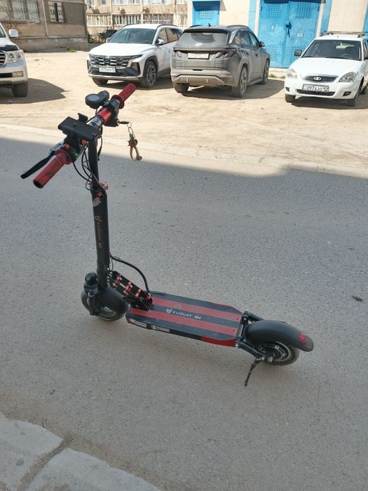 Электросамокат куго м 4