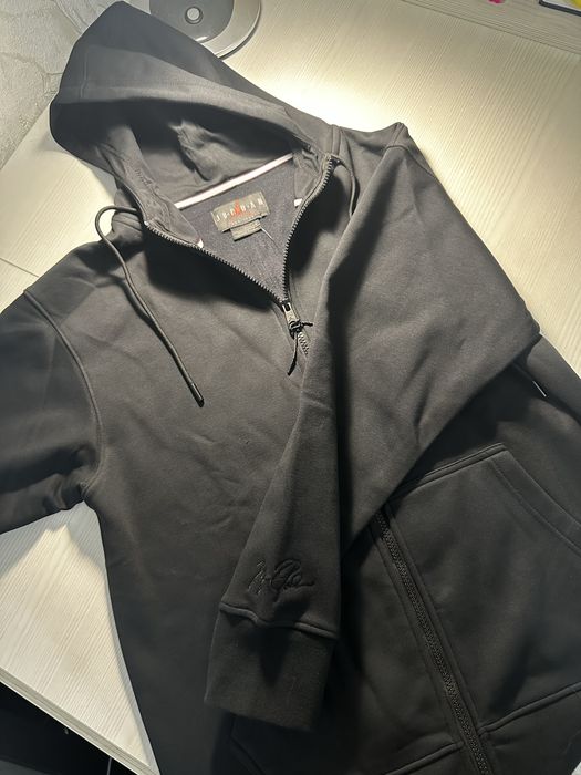 Jordan зипка черная