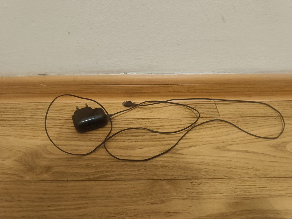 Много разъёмов для устройств.