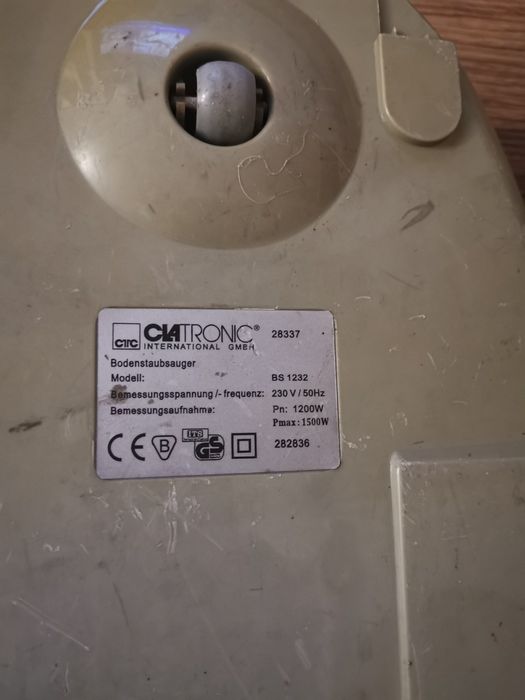 Aspirator 1500w funcțional